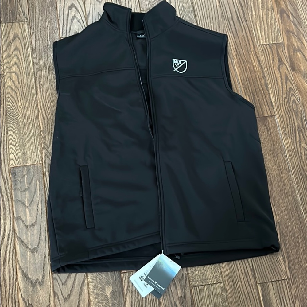 Fossa soft shell vest